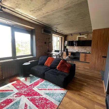 公寓 Loft By The Sea 敖德萨